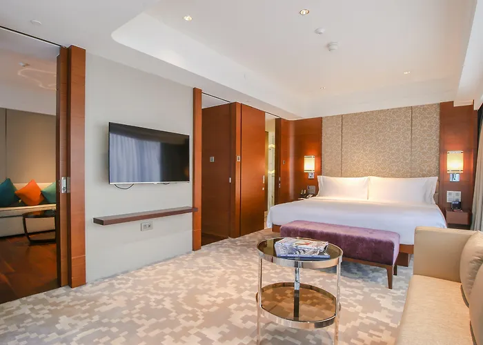Resort Crowne Plaza By Ihg 5*