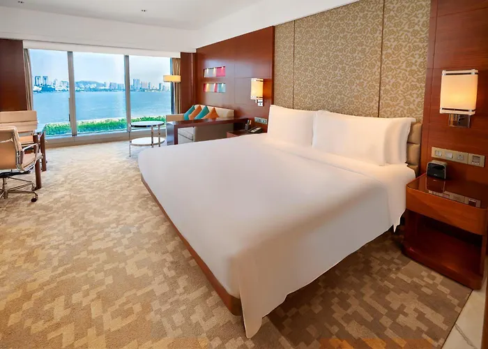 Crowne Plaza By Ihg Resort 5*
