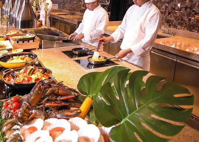 Crowne Plaza By Ihg Resort 5*