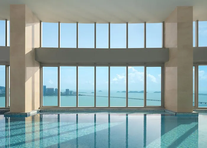 Resort Crowne Plaza By Ihg 5*