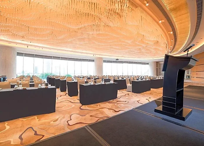 Resort Crowne Plaza By Ihg Macau