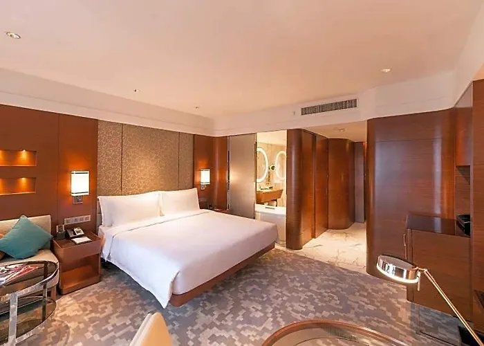 Crowne Plaza By Ihg Resort